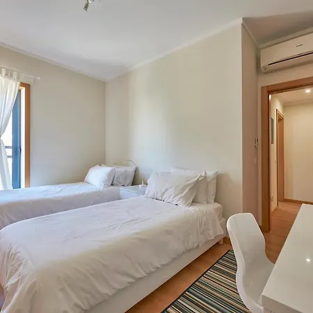 Algarve Seaside Lux W Pool Apartamento *